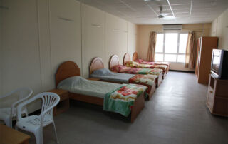 i mekan, duvar, oda, zemin ieren bir resim

Yapay zeka tarafndan oluturulmu ierik yanl olabilir.